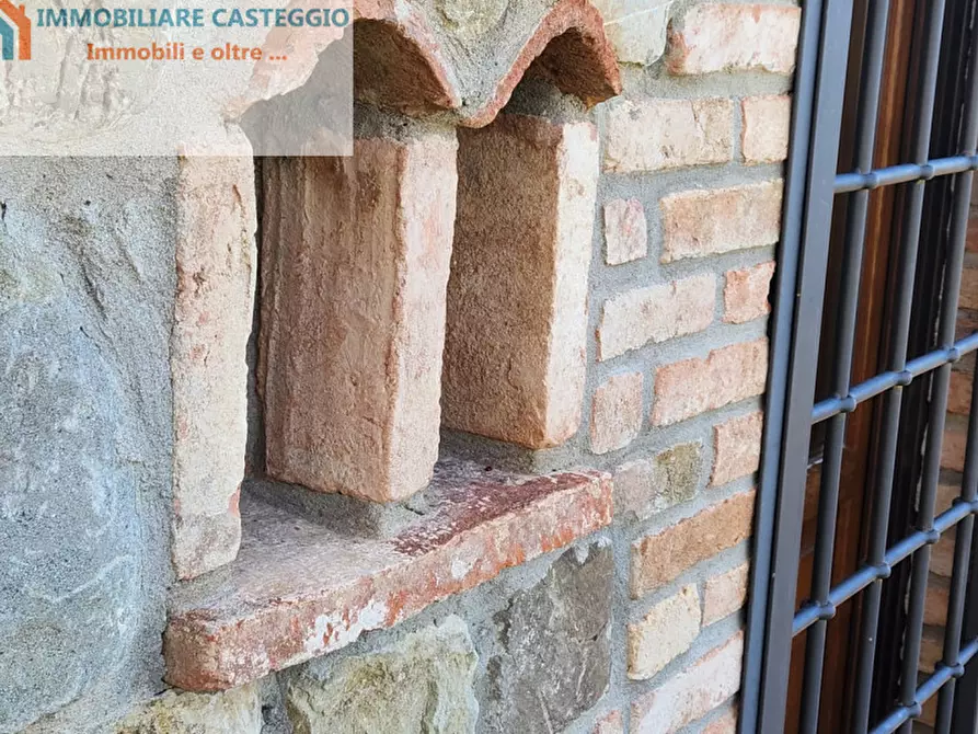 Immagine 32 di Villa in vendita  in Piazzetta della Chiesa a Fortunago