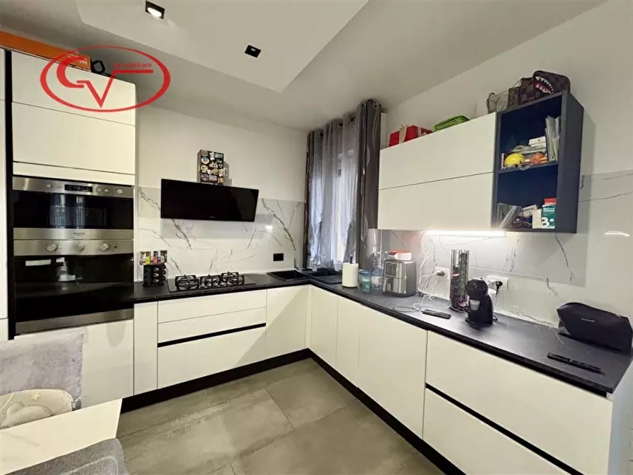 Immagine 3 di Appartamento in vendita  in Via Fratelli Rosselli a Figline E Incisa Valdarno