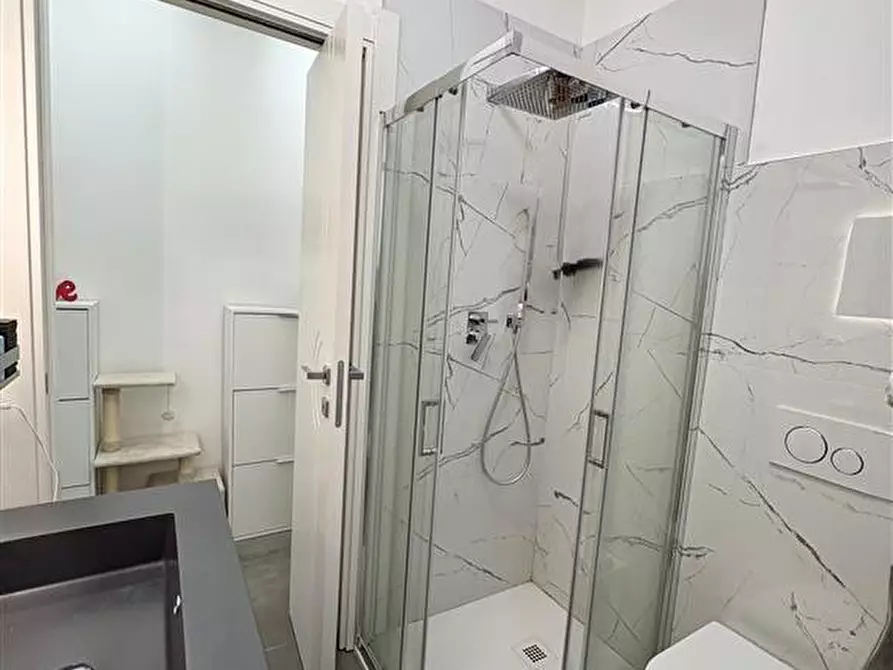 Immagine 10 di Appartamento in vendita  in Via Fratelli Rosselli a Figline E Incisa Valdarno