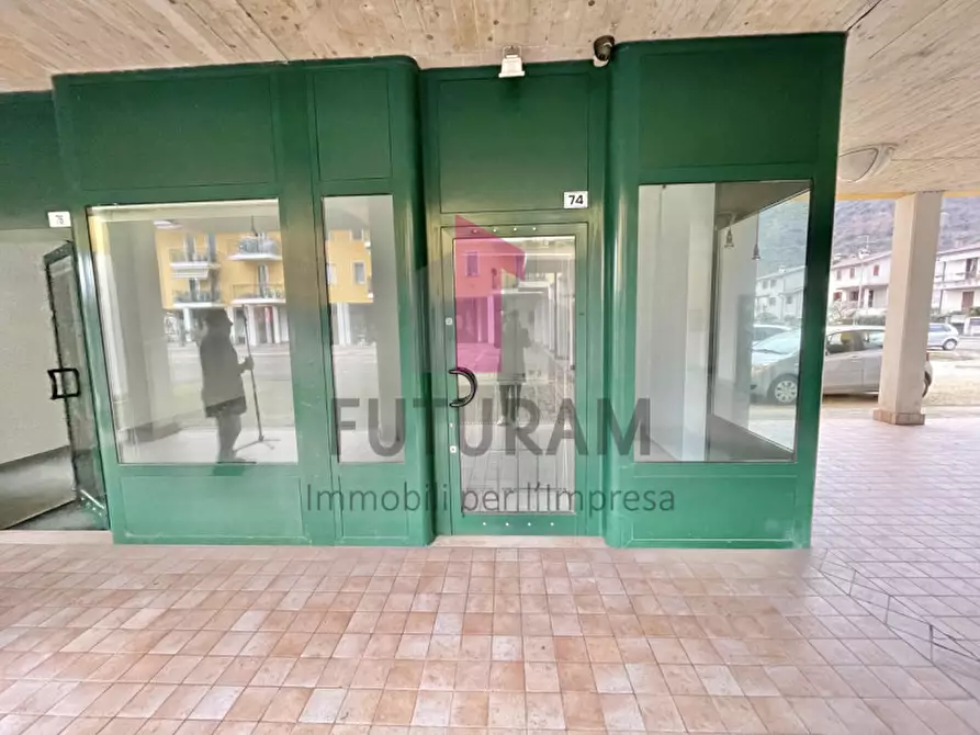 Immagine 17 di Negozio in vendita  in via roma 1 a Arcugnano
