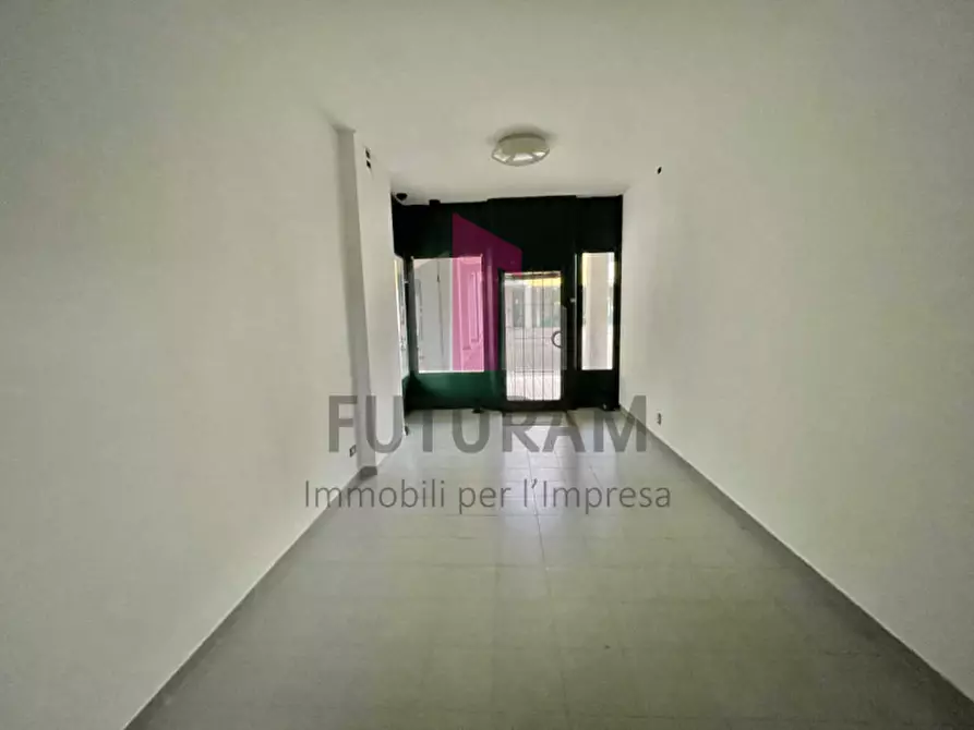 Immagine 22 di Negozio in vendita  in via roma 1 a Arcugnano