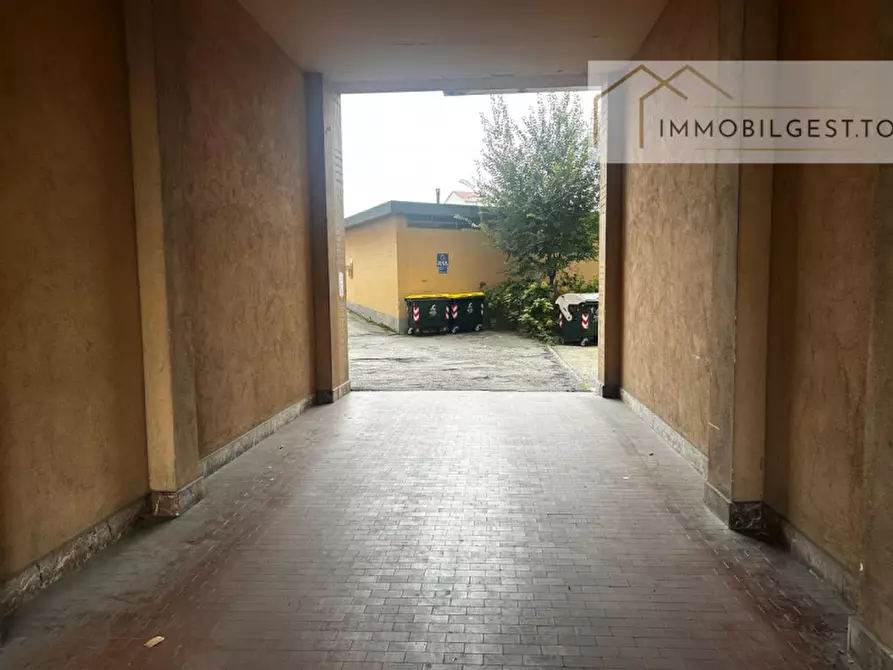Immagine 5 di Garage in vendita  in Corso Caio Pinio 74 a Torino
