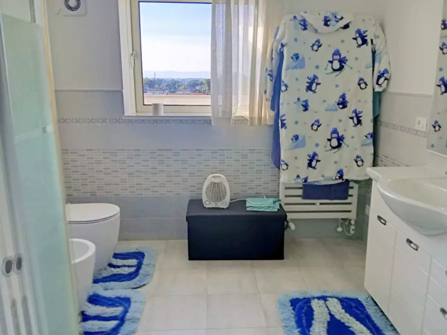 Immagine 24 di Attico in vendita  in Via Trasimeno a Selvazzano Dentro