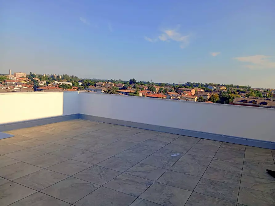 Immagine 30 di Attico in vendita  in Via Trasimeno a Selvazzano Dentro