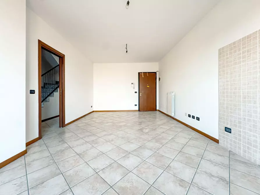 Immagine 3 di Appartamento in vendita  in via siai 2 a Borgomanero