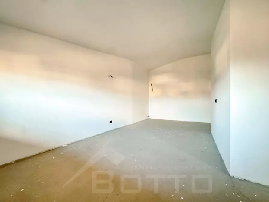 Immagine 14 di Appartamento in vendita  in via siai 2 a Borgomanero