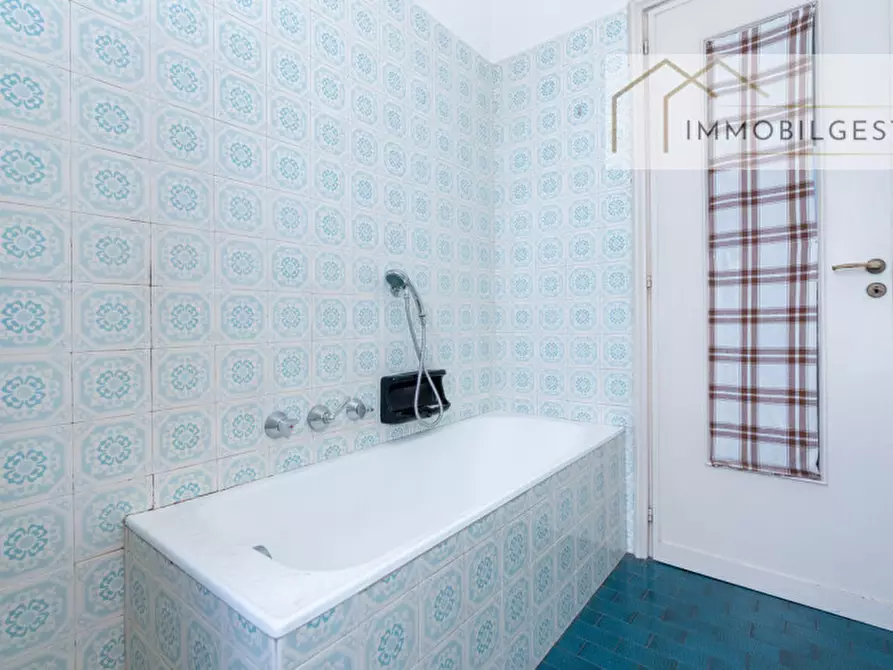 Immagine 13 di Appartamento in vendita  in Corso Trapani 7 a Torino