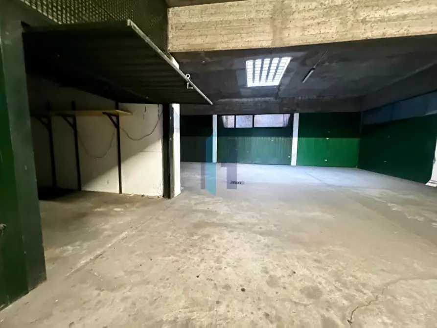 Immagine 2 di Garage in vendita  in Rotonda Vittorio Montiglio a Brescia