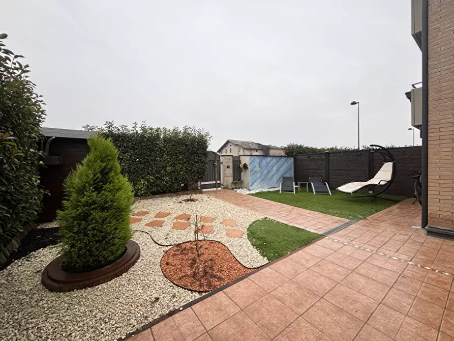 Immagine 3 di Appartamento in vendita  in Via A. Simonini, 25 a Torrile