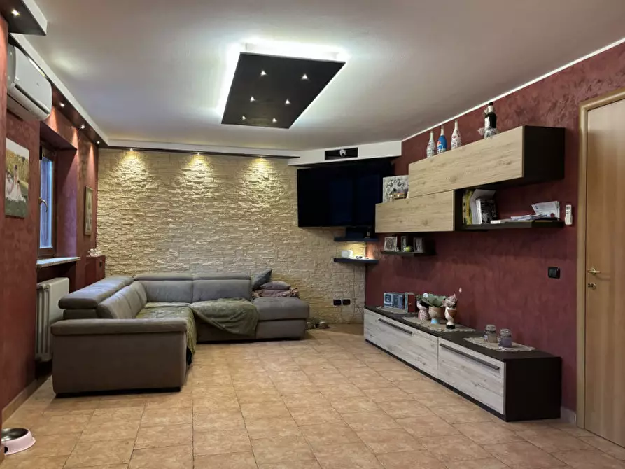 Immagine 5 di Appartamento in vendita  in Via A. Simonini, 25 a Torrile