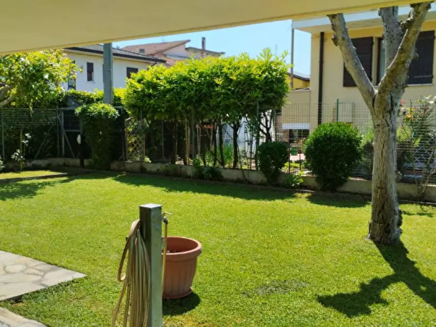 Immagine 6 di Villa in vendita  a Montegrotto Terme