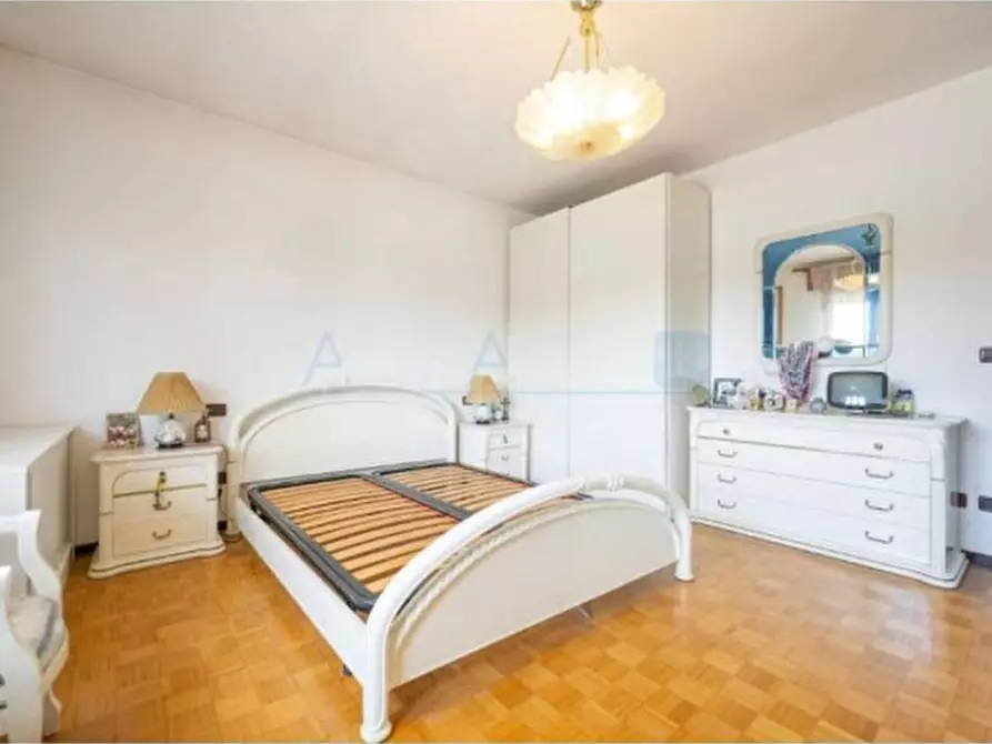 Immagine 8 di Villa in vendita  a Montegrotto Terme