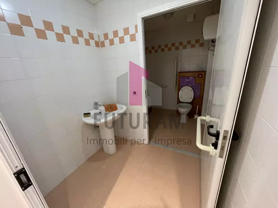 Immagine 17 di Ufficio in affitto  in VIA ROMA a Camisano Vicentino
