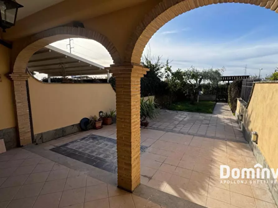 Immagine 4 di Villa in vendita  in via palombarese a Guidonia Montecelio