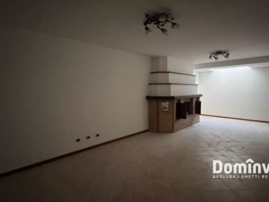 Immagine 25 di Villa in vendita  in via palombarese a Guidonia Montecelio