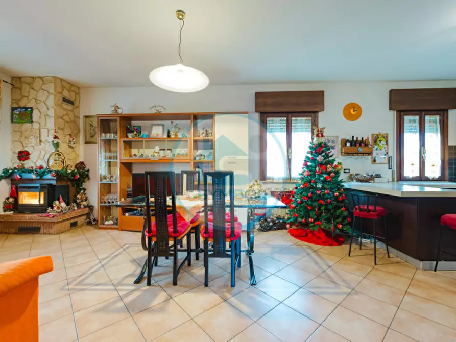 Immagine 4 di Casa bifamiliare in vendita  in Via Friuli a Martellago