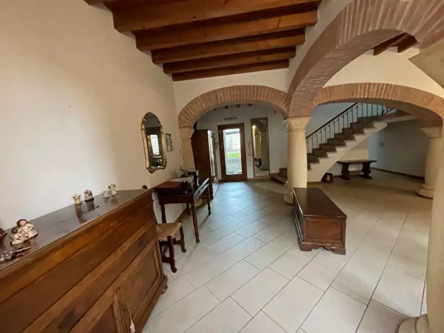 Immagine 3 di Villa in vendita  a Suzzara