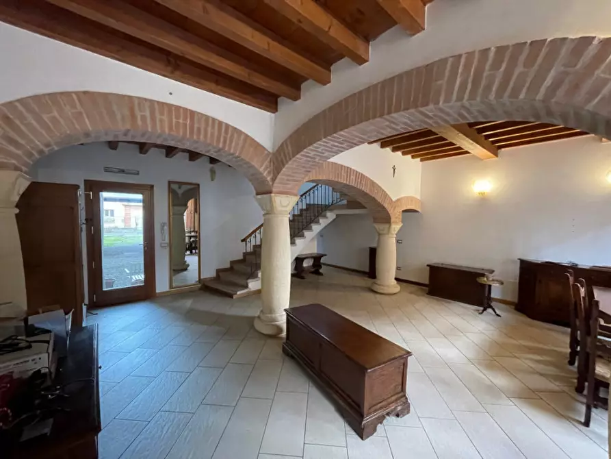 Immagine 4 di Villa in vendita  a Suzzara