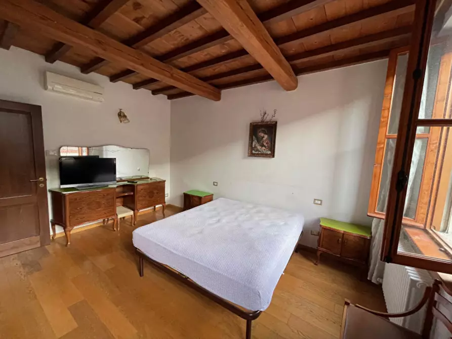 Immagine 42 di Villa in vendita  a Suzzara