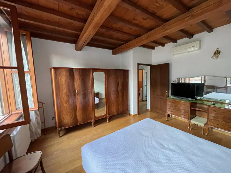 Immagine 43 di Villa in vendita  a Suzzara