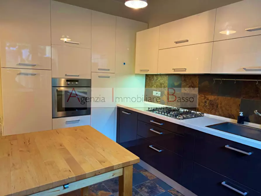 Immagine 1 di Casa indipendente in vendita  in VIA CASTELFIDARDO a Padova