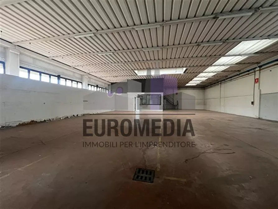 Immagine 3 di Capannone industriale in affitto  in Via roma, 1 a Montebello Vicentino