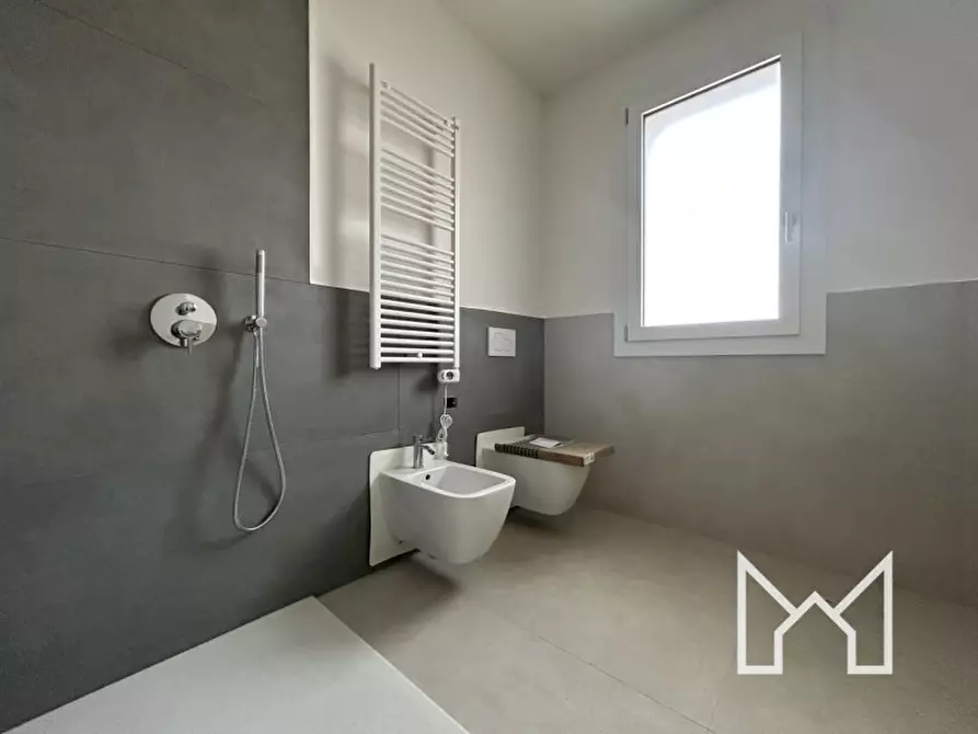 Immagine 11 di Appartamento in vendita  a Rossano Veneto