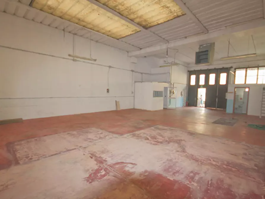 Immagine 2 di Capannone industriale in affitto  in Via Carolina Romani a Bresso