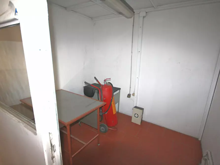 Immagine 5 di Capannone industriale in affitto  in Via Carolina Romani a Bresso