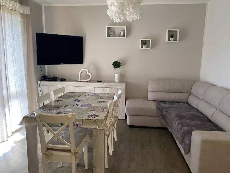 Immagine 2 di Appartamento in vendita  in Via Montini a Castelnuovo Del Garda