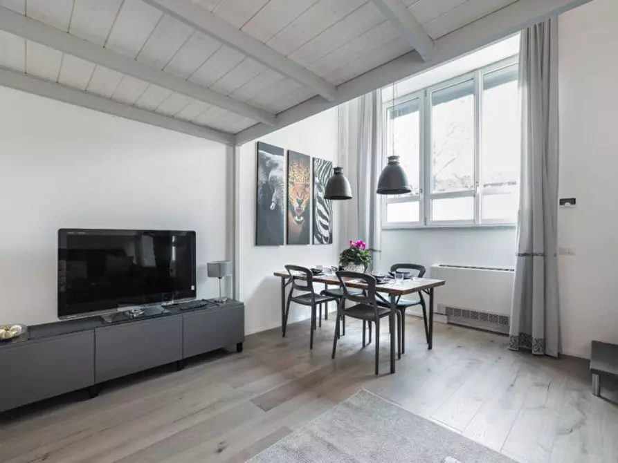 Immagine 2 di Appartamento in vendita  in Via degli Imbriani 1 a Milano