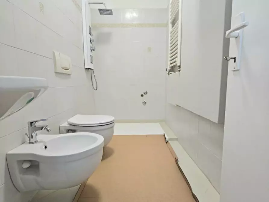 Immagine 23 di Appartamento in vendita  in Viale Antonio Locatelli a Rimini