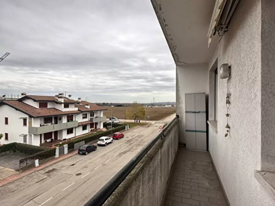 Immagine 7 di Appartamento in vendita  in Via delle Mimose, 10 a Thiene