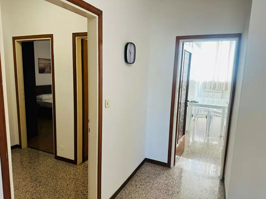 Immagine 4 di Appartamento in vendita  in Corso del Popolo a Venezia