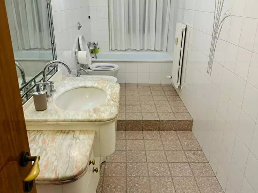 Immagine 16 di Appartamento in vendita  in Corso del Popolo a Venezia