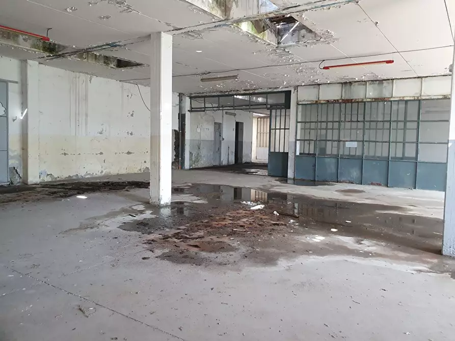 Immagine 7 di Magazzino in vendita  in Via Cesare Battisti a Rovato