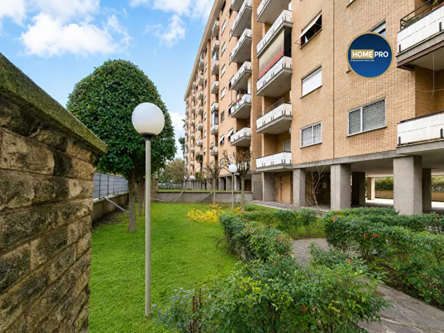 Immagine 11 di Appartamento in vendita  in Viale Bruno Rizzieri a Roma