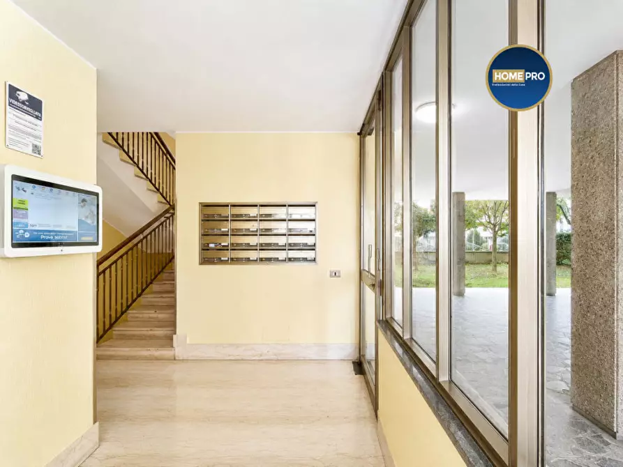 Immagine 12 di Appartamento in vendita  in Viale Bruno Rizzieri a Roma