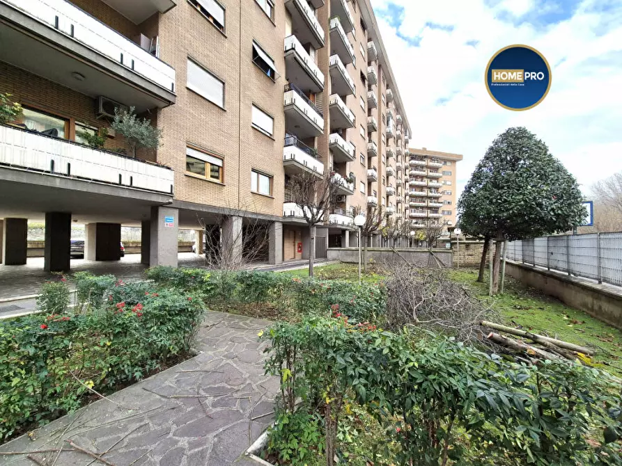 Immagine 30 di Appartamento in vendita  in Viale Bruno Rizzieri a Roma