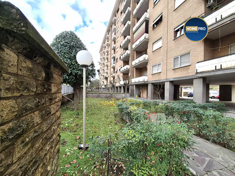 Immagine 31 di Appartamento in vendita  in Viale Bruno Rizzieri a Roma