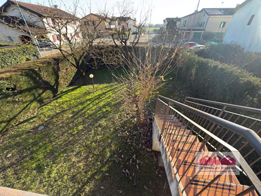 Immagine 29 di Villetta a schiera in vendita  in Via Pigafetta a Quinto Vicentino