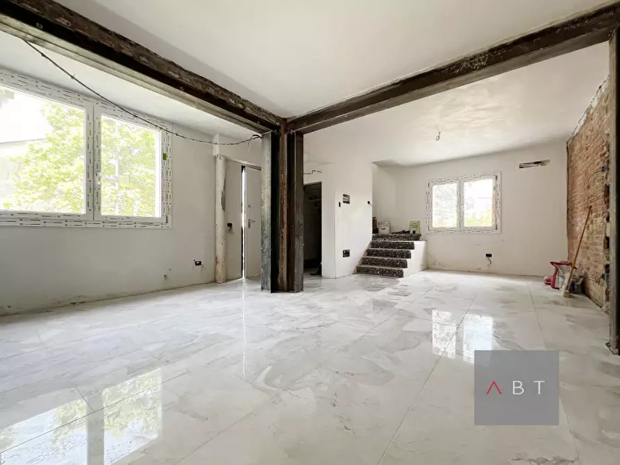 Immagine 1 di Casa trifamiliare in vendita  a Piazzola Sul Brenta