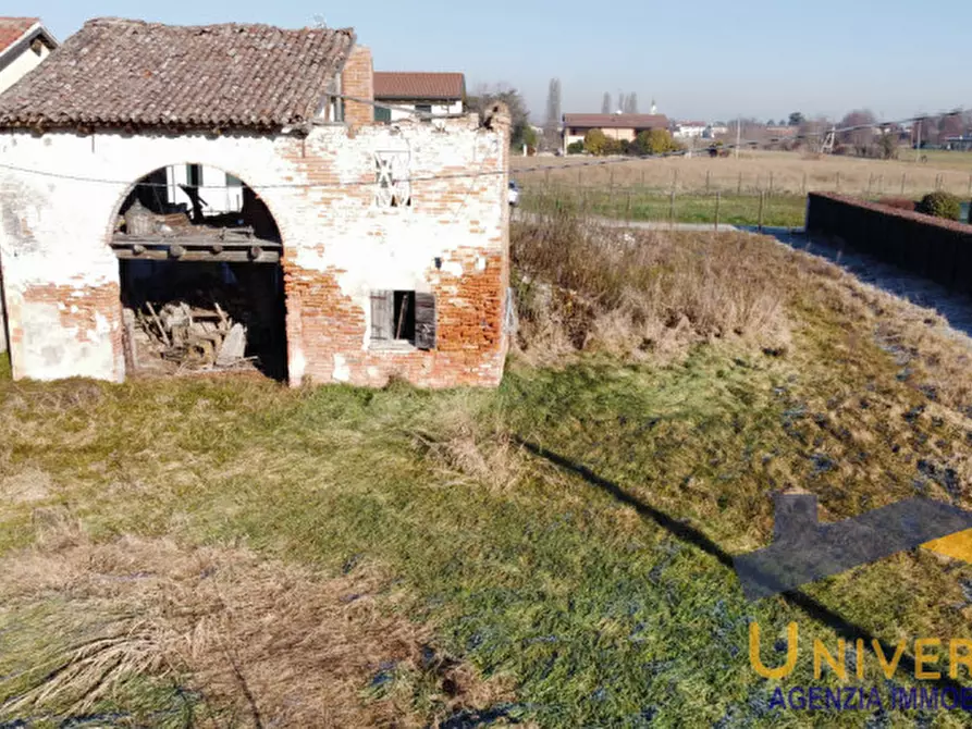 Immagine 5 di Rustico / casale in vendita  in Via Ronchi a Borgoricco