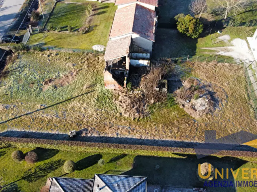 Immagine 9 di Rustico / casale in vendita  in Via Ronchi a Borgoricco