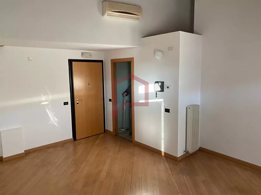 Immagine 2 di Ufficio in vendita  in Mirano a Mirano