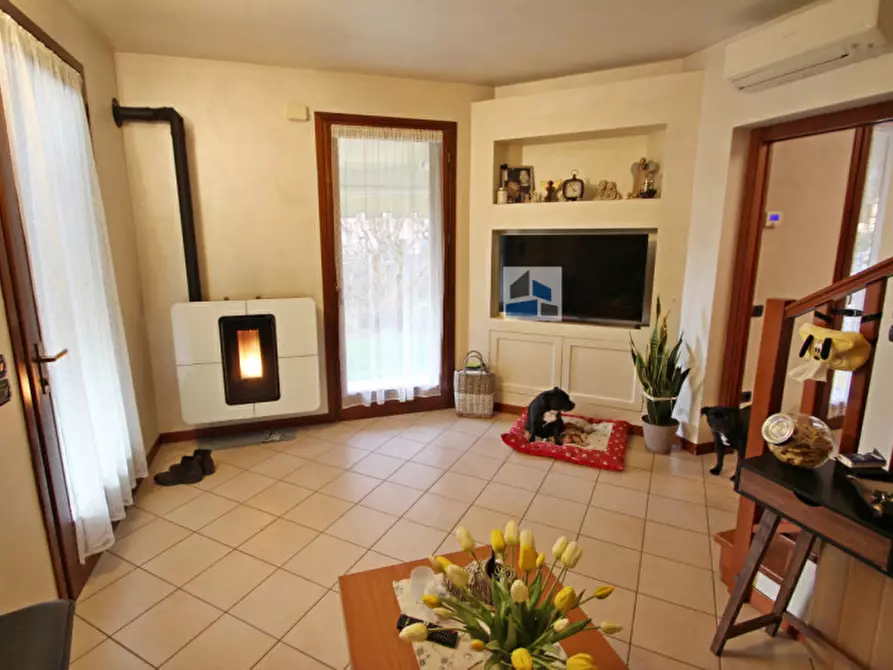 Immagine 1 di Casa quadrifamiliare in vendita  in Via Giolitti a Santa Maria Di Sala