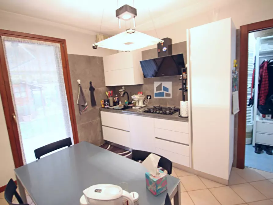 Immagine 4 di Casa quadrifamiliare in vendita  in Via Giolitti a Santa Maria Di Sala