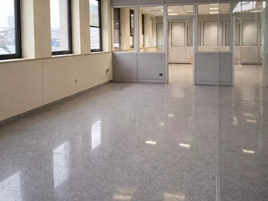 Immagine 1 di Ufficio in affitto  in Via Evangelista Torricelli a Verona