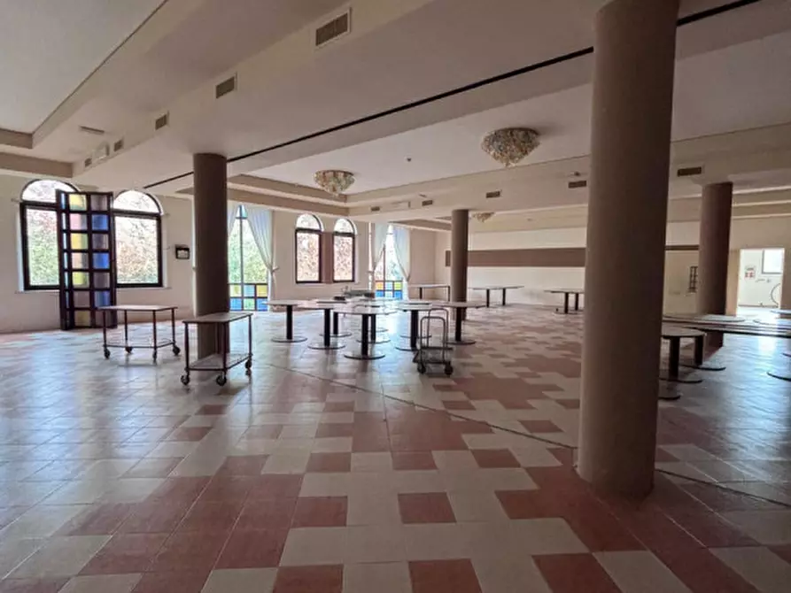 Immagine 6 di Hotel in vendita  a Badia Polesine