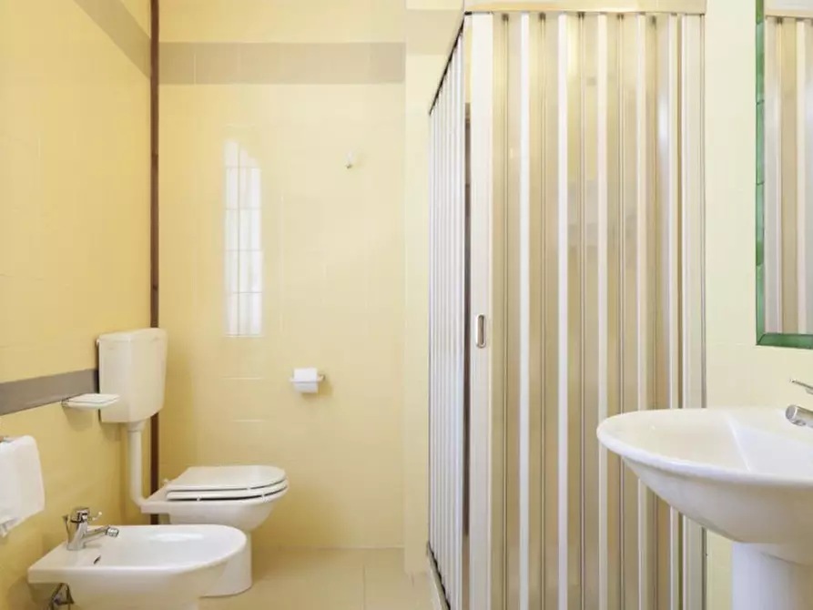 Immagine 10 di Hotel in vendita  a Badia Polesine